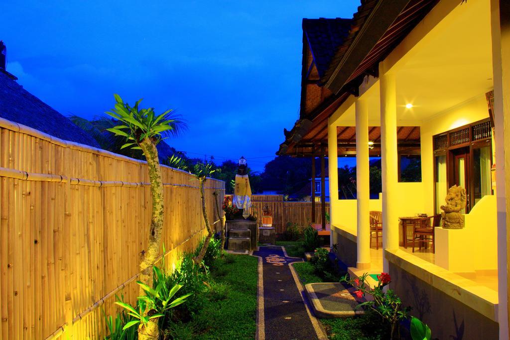 Gasthof Nugraha 2 3*