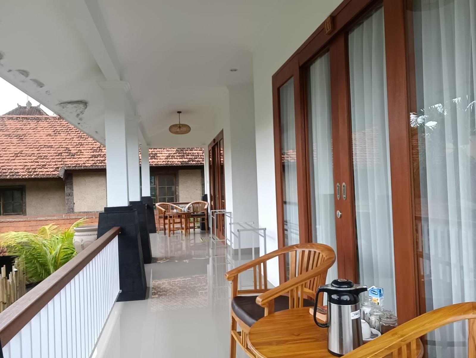 Nugraha 2 Gasthof 3*