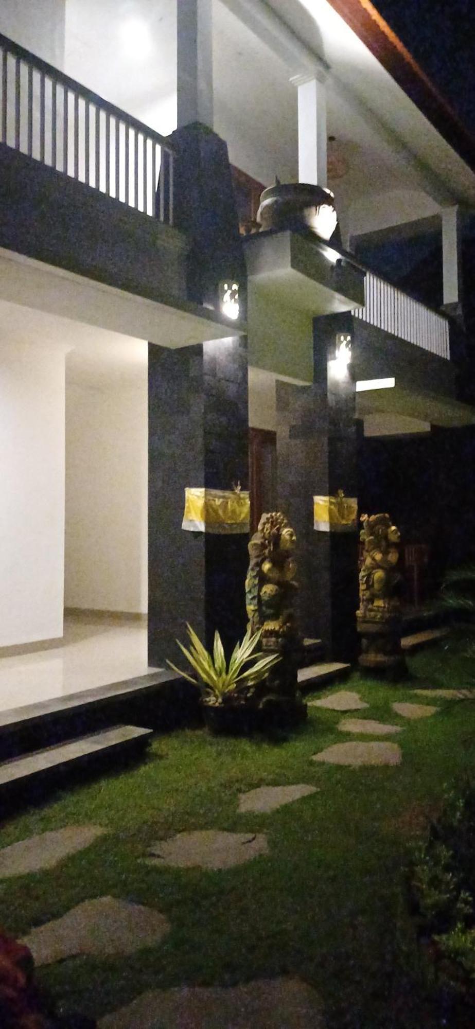 Nugraha 2 Casa de hóspedes